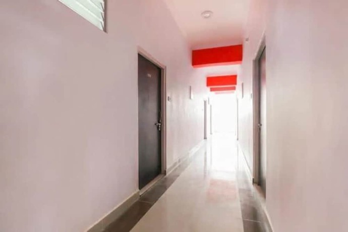 Imagen de los interiores del Hotel Chitrakoot Darshan. Foto 18