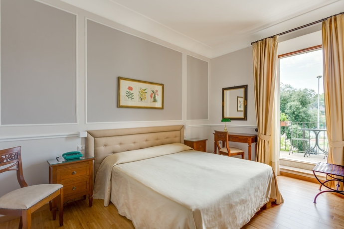 Imagen de la habitación del Hotel Chiusarelli. Foto 6