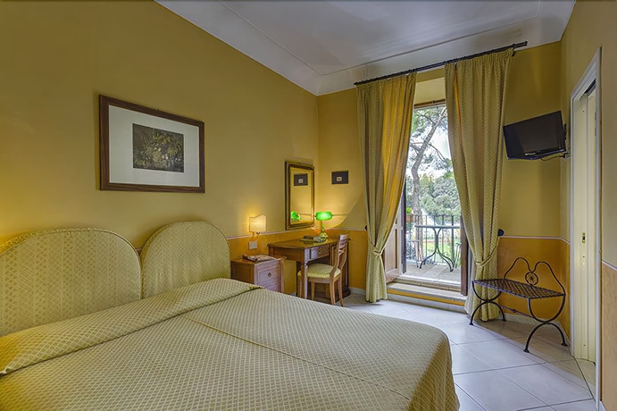 Imagen de la habitación del Hotel Chiusarelli. Foto 7