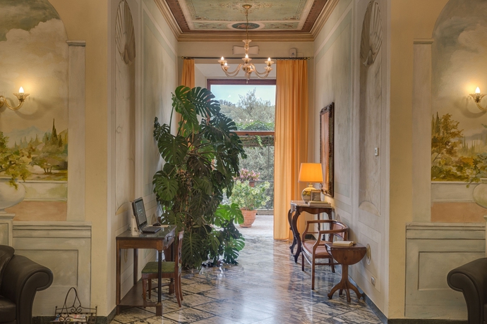 Imagen de los interiores del Hotel Chiusarelli. Foto 14