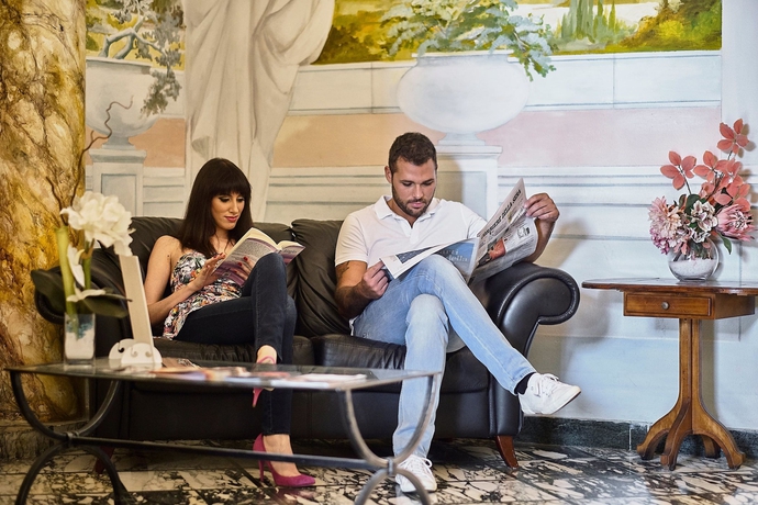 Imagen de los interiores del Hotel Chiusarelli. Foto 19