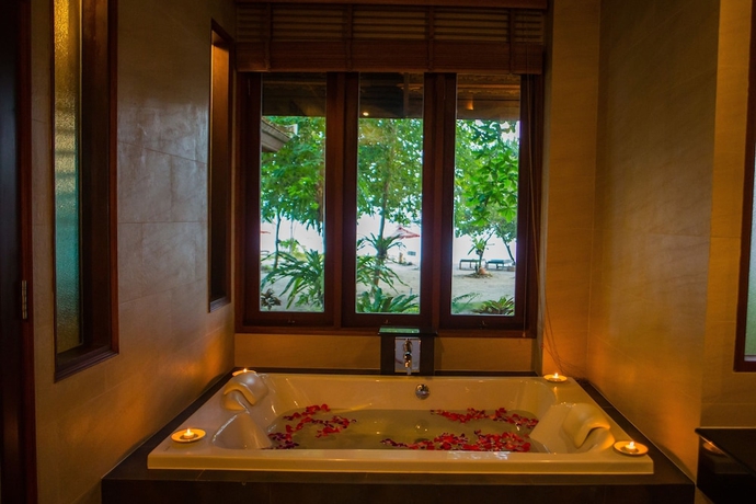 Imagen de la habitación del Hotel Chivapuri Beach Resort. Foto 2