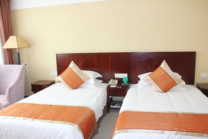 Imagen de la habitación del Hotel Chizhou Dajiuhua. Foto 13