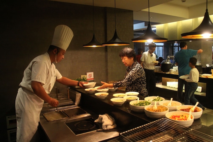 Imagen del bar/restaurante del Hotel Chizhou Dajiuhua. Foto 3