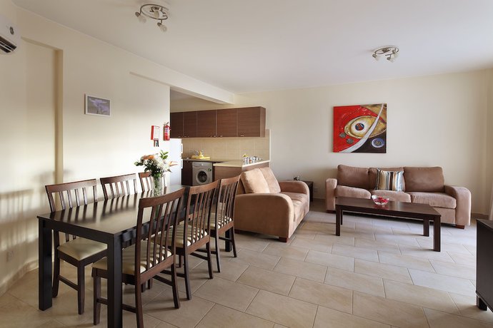 Imagen de la habitación del Hotel Chloraka Terrace Apartments. Foto 12
