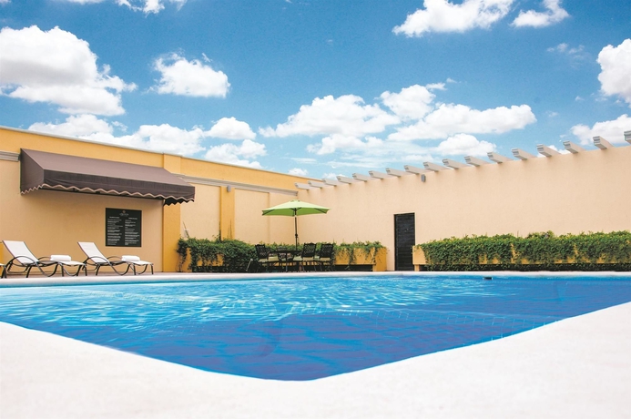 Imagen de la piscina del Hotel Chn Monterrey Norte. Foto 12