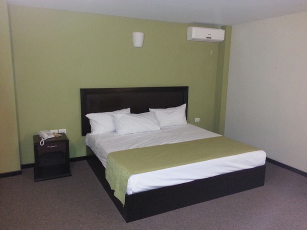 Imagen de la habitación del Hotel Chn Monterrey Santa Fe. Foto 8