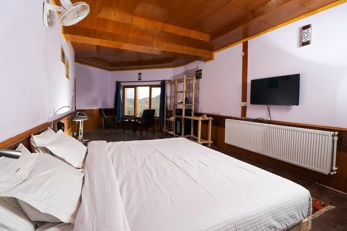 Imagen de la habitación del Hotel Cho Palace. Foto 32