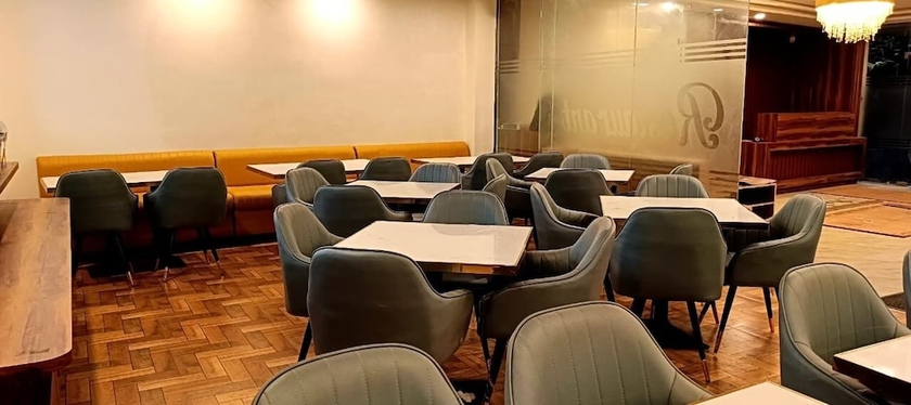 Imagen del bar/restaurante del Hotel Chocolate Inn Patna. Foto 3