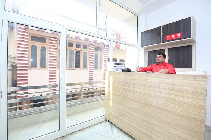 Imagen de los interiores del Hotel Chohan Residency. Foto 34
