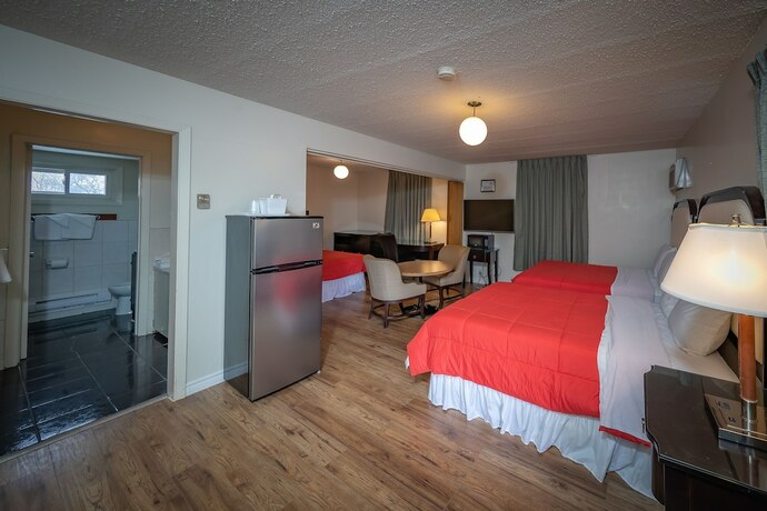 Imagen de la habitación del Hotel Choice Inn by the Falls. Foto 17