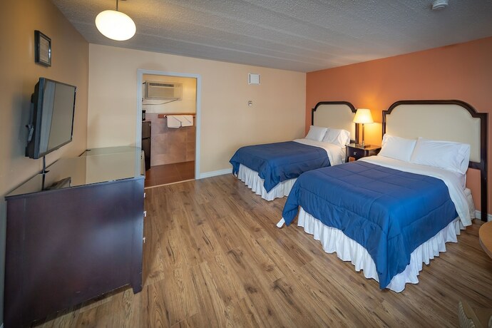 Imagen general del Hotel Choice Inn by the Falls. Foto 4