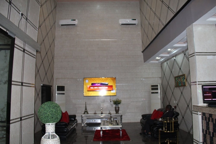 Imagen de los interiores del Hotel Choice gate and Suites. Foto 13