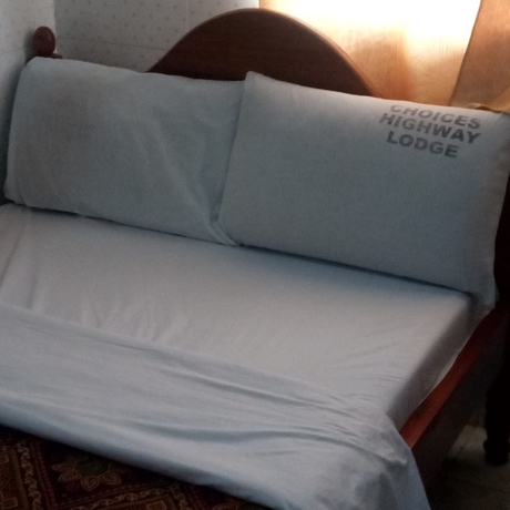 Imagen de la habitación del Hotel Choices Highway Lodge. Foto 4