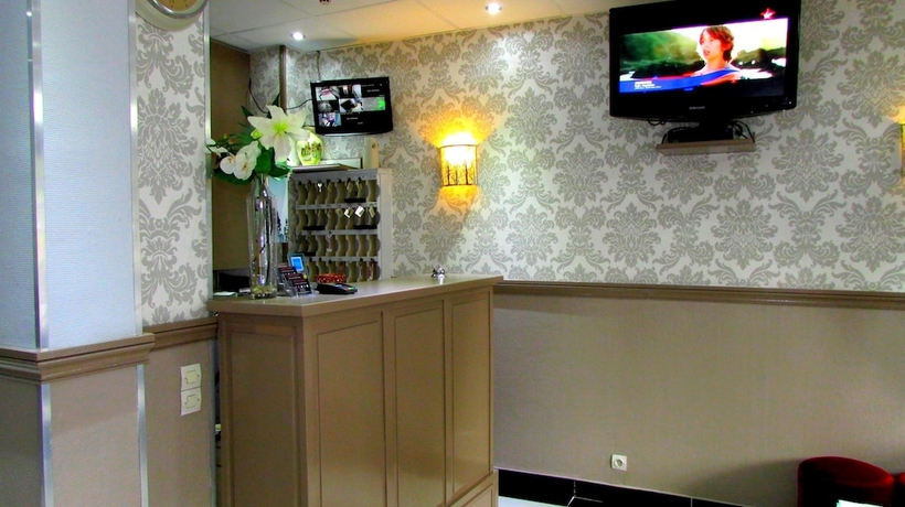 Imagen de los interiores del Hotel Choisy. Foto 15