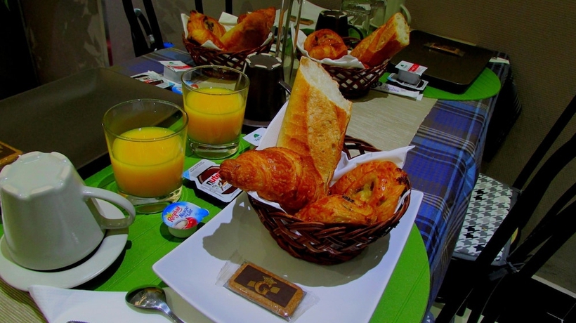 Imagen del bar/restaurante del Hotel Choisy. Foto 4