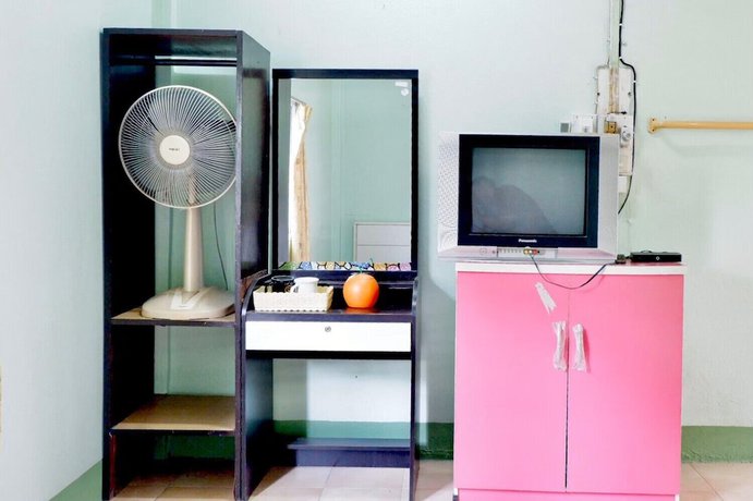 Imagen de la habitación del Hotel Chokchai. Foto 8