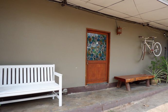 Imagen de los interiores del Hotel Chokchai. Foto 19