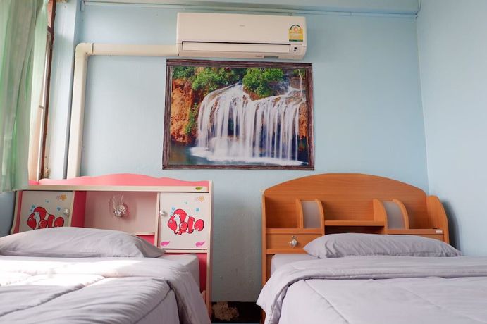 Imagen de la habitación del Hotel Chokchai. Foto 16