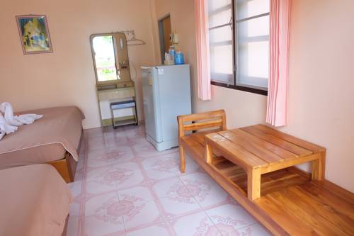 Imagen de la habitación del Hotel Chokdee Resort. Foto 3