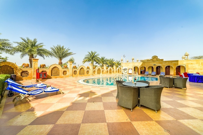 Imagen de la piscina del Hotel Chokhi Dhani The Palace. Foto 18