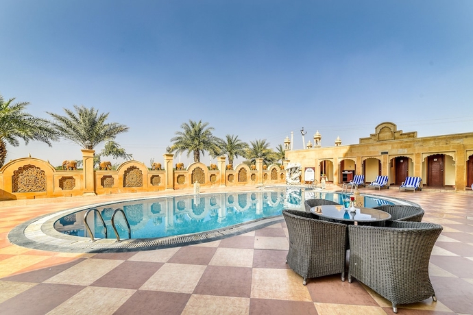 Imagen de la piscina del Hotel Chokhi Dhani The Palace. Foto 19