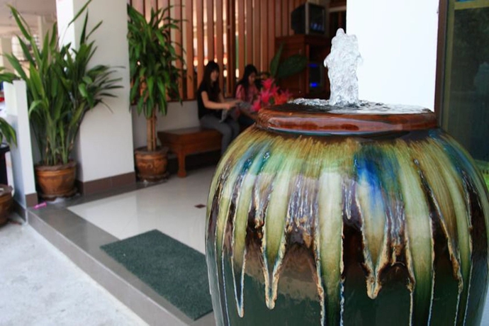 Imagen de los interiores del Hotel Choktawee Mansion Lampang. Foto 11
