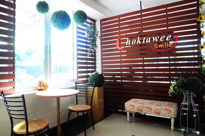 Imagen de los interiores del Hotel Choktawee Smile. Foto 14