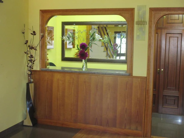 Imagen de los interiores del Hotel Chola. Foto 17
