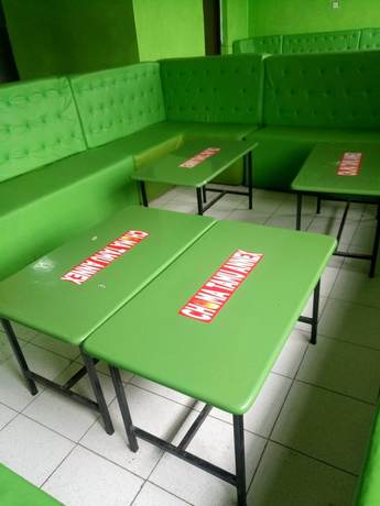Imagen del bar/restaurante del Hotel Choma Tamu. Foto 4