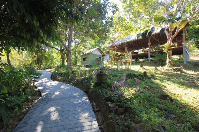 Imagen general del Hotel Chomjan Beach Resort. Foto 4