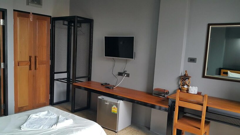 Imagen de la habitación del Hotel Chomtrang. Foto 14