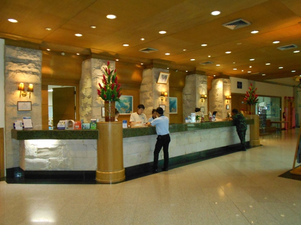 Imagen de los interiores del Hotel Chon Inter. Foto 15