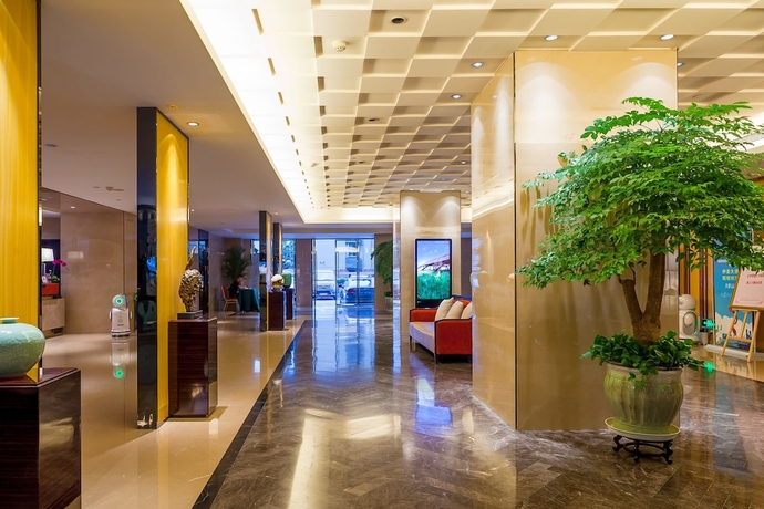 Imagen de los interiores del Hotel Chongqing YiMei. Foto 18