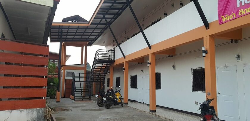 Imagen general del Hotel Chonlada Place, SAKON NAKHON. Foto 1