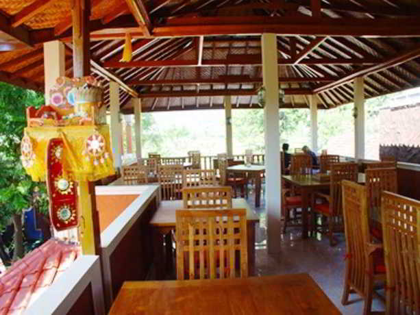 Imagen del bar/restaurante del Hotel Chonos. Foto 18