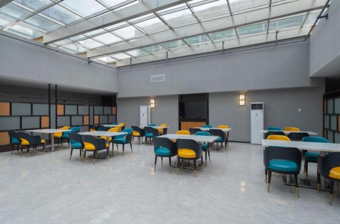 Imagen general del Hotel Chonpines Hotela Guangzhou Rongchuang Wenlvcheng. Foto 3