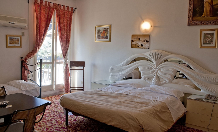 Imagen de la habitación del Hotel Chopin, Aeropuerto de Roma-Fiumicino. Foto 6