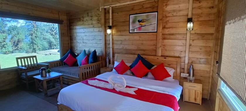 Imagen de la habitación del Hotel Chopta Resort. Foto 15