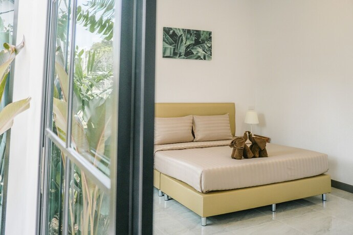 Imagen de la habitación del Hotel Chor Grand&eacute; Resort. Foto 14