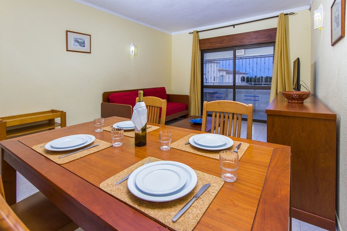 Imagen de los interiores del Hotel Choromar Apartments. Foto 13