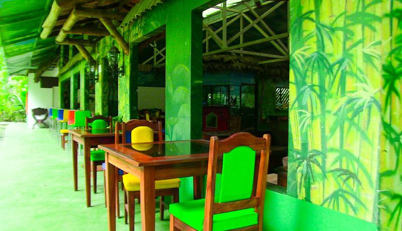 Imagen del bar/restaurante del Hotel Chosa Manglar Nature Retreat. Foto 2