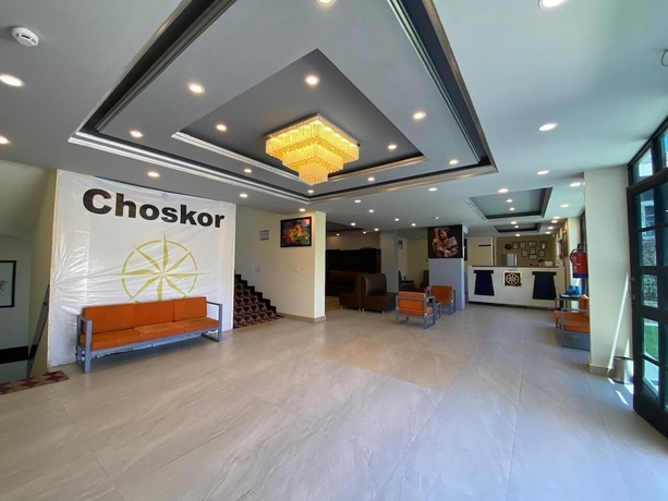 Imagen de los interiores del Hotel Choskor. Foto 15