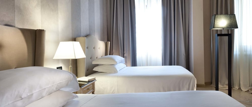 Imagen de la habitación del Hotel C-hotels Ambasciatori. Foto 9