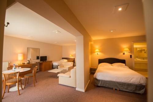 Imagen de la habitación del Hotel C-hotels Andromeda. Foto 3