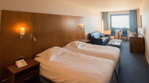 Imagen de la habitación del Hotel C-hotels Andromeda. Foto 12