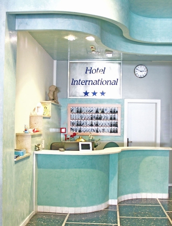 Imagen de los interiores del Hotel C-hotels International. Foto 13