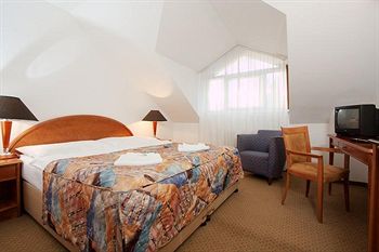 Imagen de los exteriores del Hotel Chotol. Foto 13