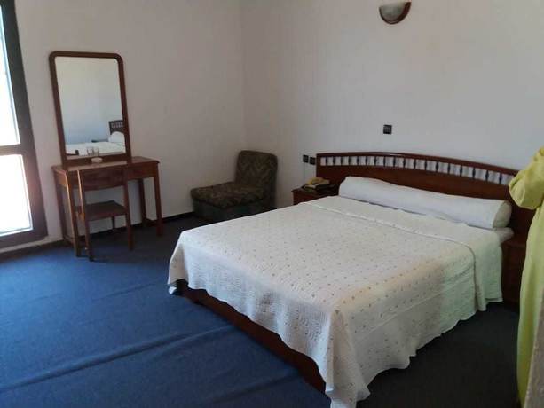 Imagen de la habitación del Hotel Choumis. Foto 5