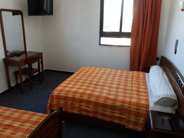 Imagen de la habitación del Hotel Choumis. Foto 16